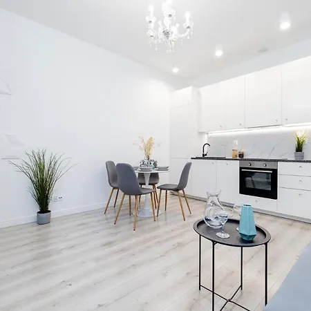 アパート Aniolki Apartment